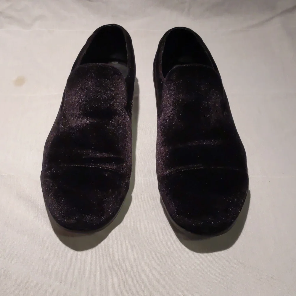 JEFFREY CAMPBELL black velvet loafers! 8.5 🖤 - Picture 2 of 10